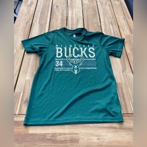 Milwaukee bucks shirt